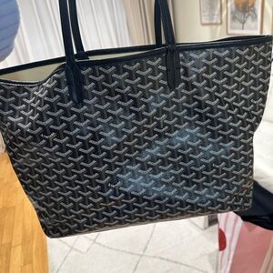 Tote with small wallet